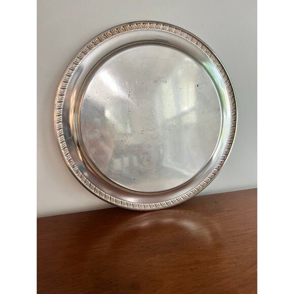 Leonard Silverplate Silver Leonard silverplate tray with decorative etchings - Picture 4 of 6